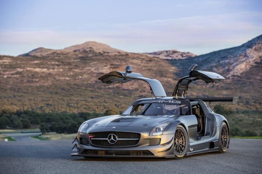  Mercedes-Benz SLS AMG GT3 45th Anniversary 2012 года  (фото 28 из 30)